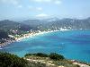Blick vom Bergdorf Afionas aus auf die Bucht von Aghios Georgios