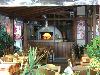 Der Steinofen einer lokalen Pizzab�ckerei