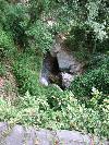 Die Schlucht unter der ersten Bahnbr�cke