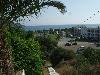 ... bis hin zum Parkplatz des Alianthos Garden.